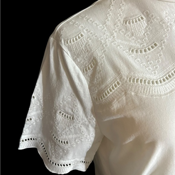 An Ophelia Roe short sleeved white pullover blouse with top and sleeve eyelets - Picture 2 of 8